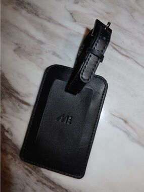 Monos Black Luggage Tag